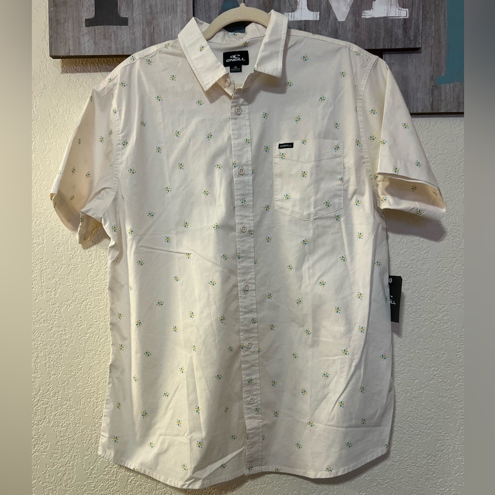 O’niell Men’s Modern Fit Button Down Shirt, size M NWT